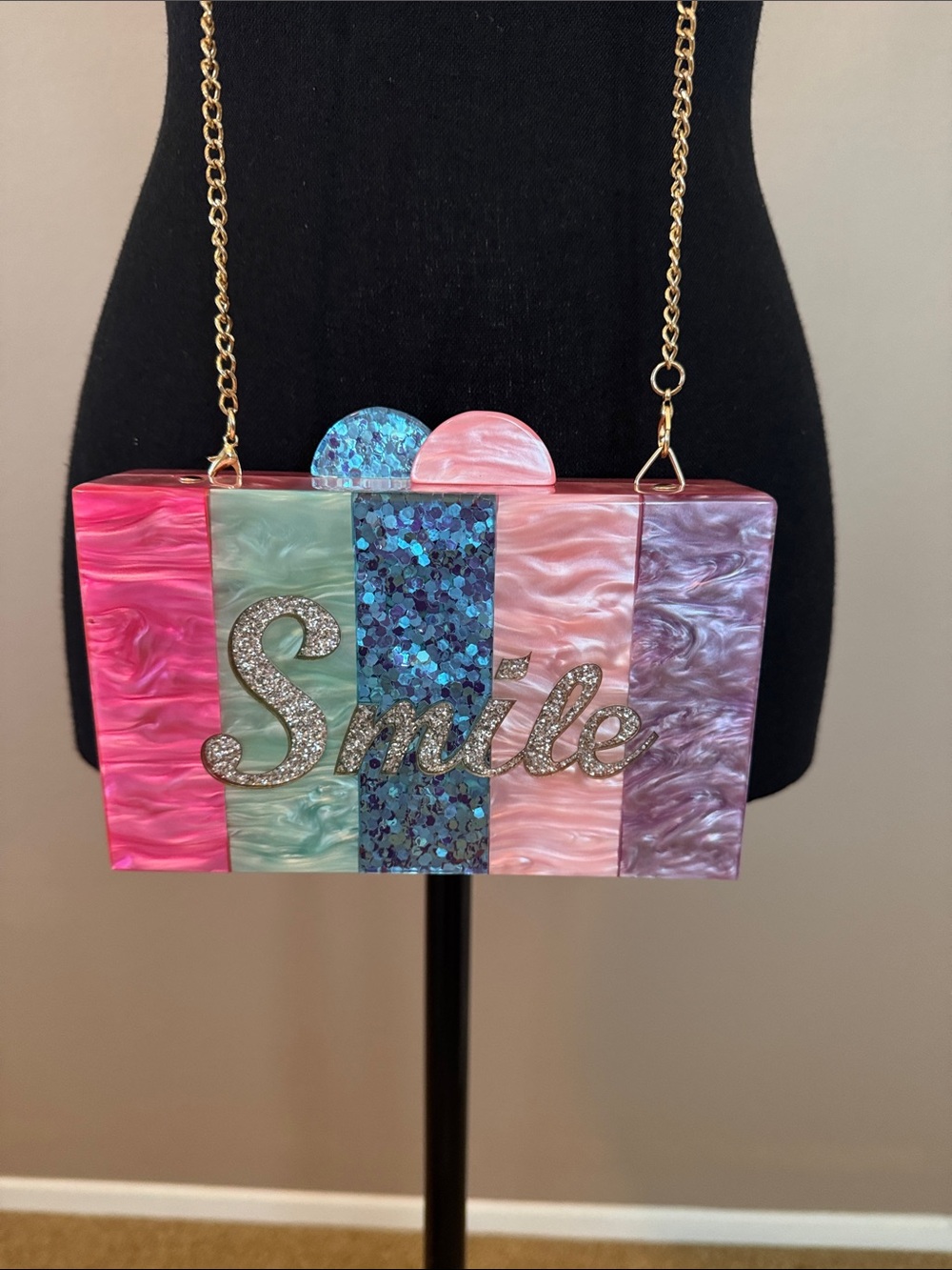 Smile Bari Lynn Multicolor Acrylic Crossbody Bag with Gold Chain